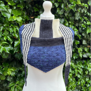 Magpie Shawlette